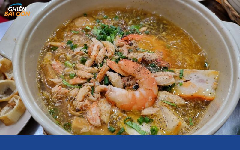 Tô bánh canh cua Bà Ba thơm ngon đậm vị