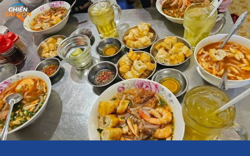 Bánh Canh Cua Hoàng Lan – hương vị chuẩn Sài Gòn