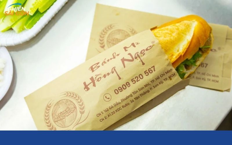 Bánh mì pate chả Hồng Ngọc thơm ngon