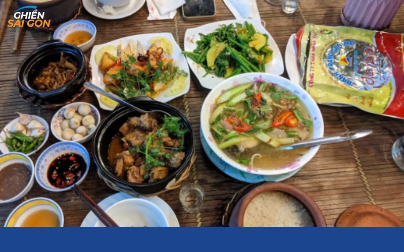 Món ăn ngon tại quán cơm niêu Hoa Sữa Sài Gòn