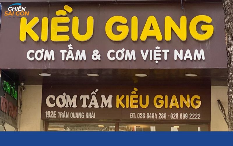 Cơm tấm sườn nướng tại Kiều Giang Trần Quang Khải