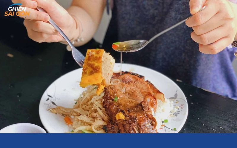 Không gian phục vụ tại Cơm Tấm Minh Long Quận 7